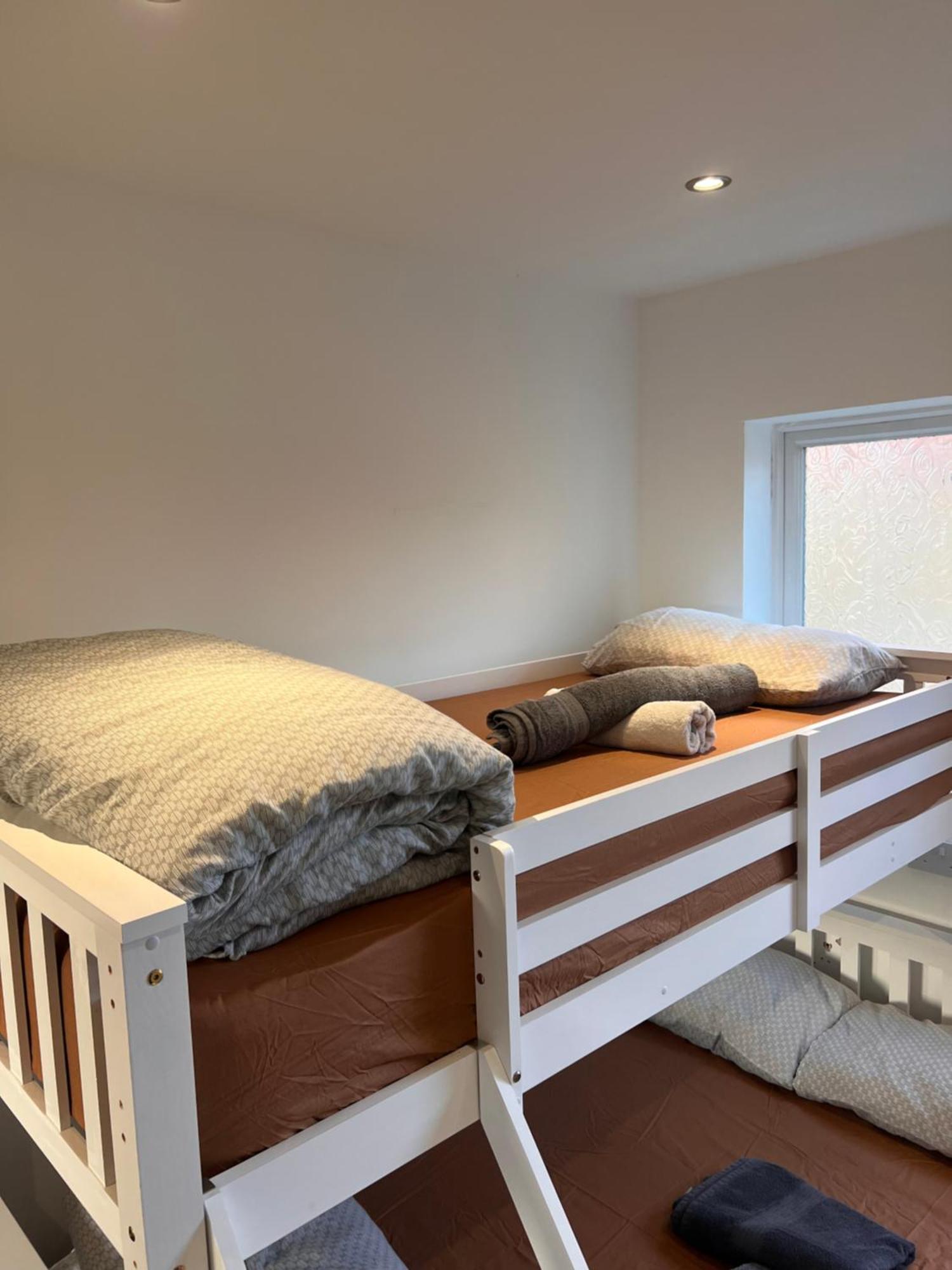 Dorney 1 Bedroom & Bathroom מראה חיצוני תמונה
