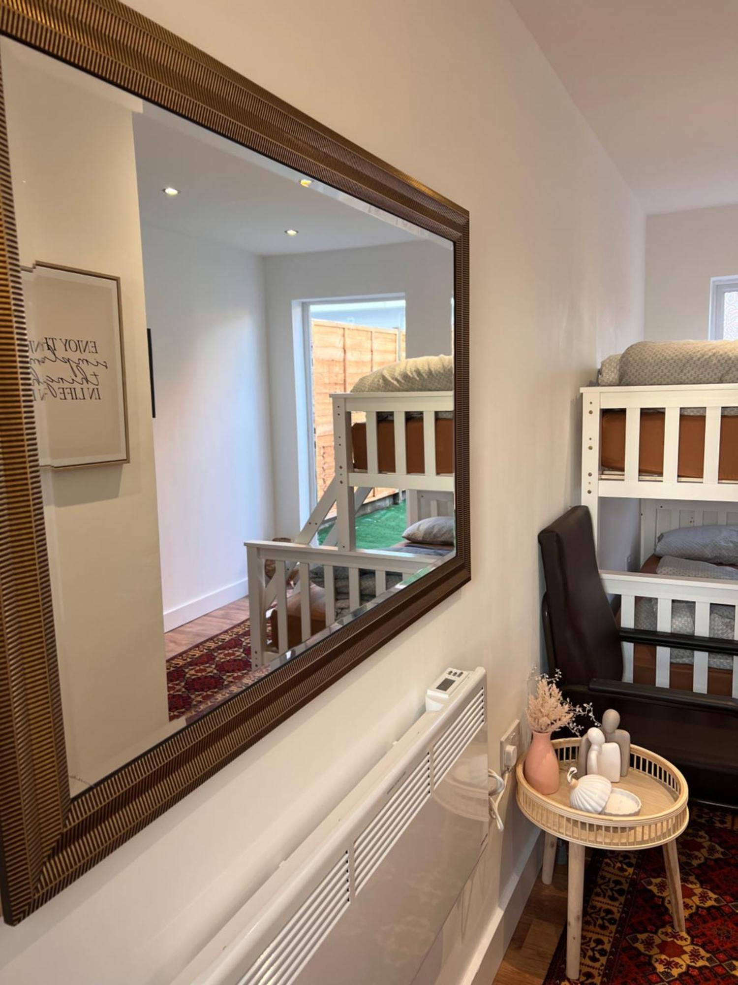 Dorney 1 Bedroom & Bathroom מראה חיצוני תמונה